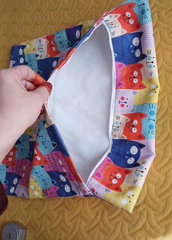 Çok Renkli Kedi Baskılı Kırlet Kılıfı - Görsel 4