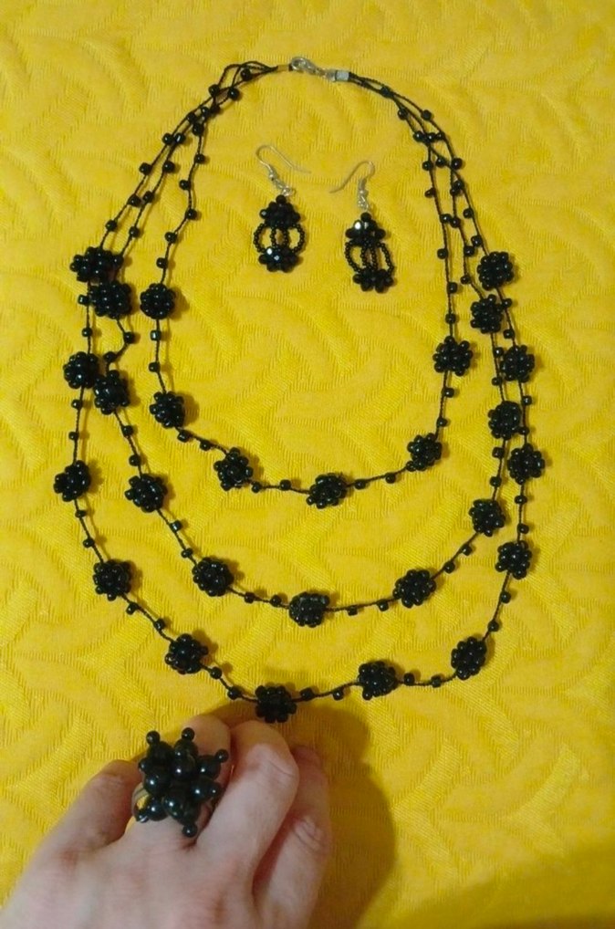 Uzun Siyah Boncuklu Gotik Kadın Kolye Seti - Görsel 2