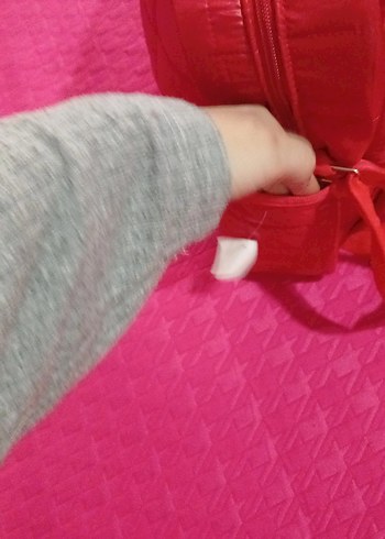 KIRMIZI ÇANTA - Görsel 10