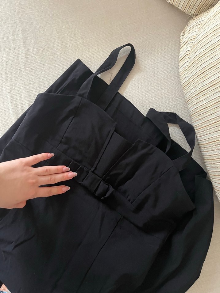 Siyah fiyonk detaylı tok kumaş elbise - Görsel 2