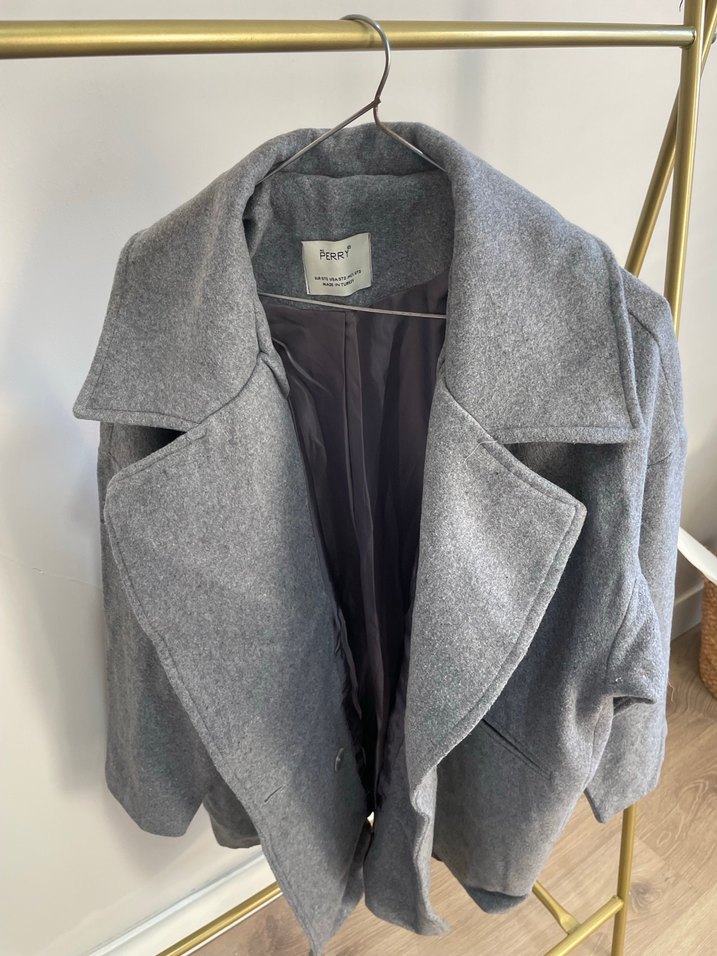 Gri Kısa Kadın Kaban - Görsel 2