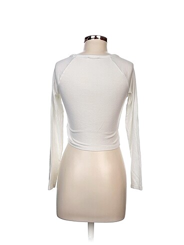 l Beden Bershka Bluz %70 İndirimli.