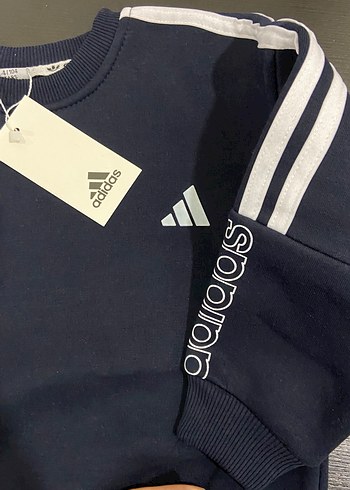 6 Yaş Beden mavi Renk Erkek Çocuk Lacivert Adidas Eşofman Takımı