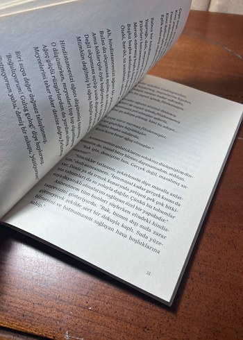 Ay Tavşanı, Dedem ve Ben - Koray Avcı Çakman - Görsel 5