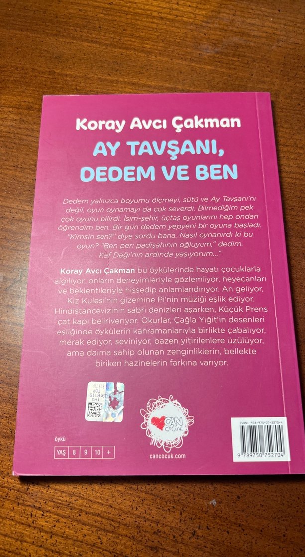 Ay Tavşanı, Dedem ve Ben - Koray Avcı Çakman - Görsel 2