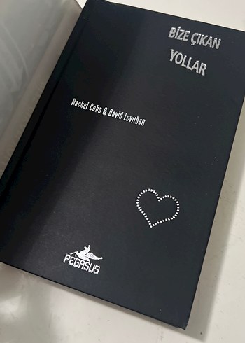 Çok Renkli Sokak Temalı Erkek Rozeti - Görsel 2