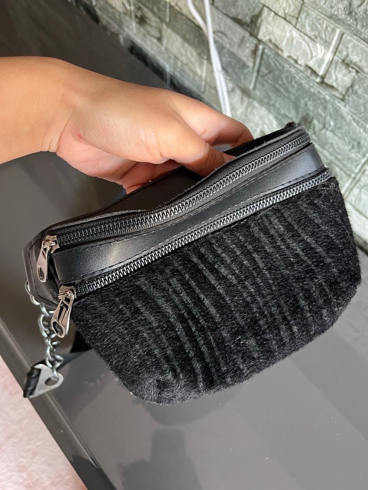 Siyah Zebra Desenli Kadın Bel Çantası - Görsel 3