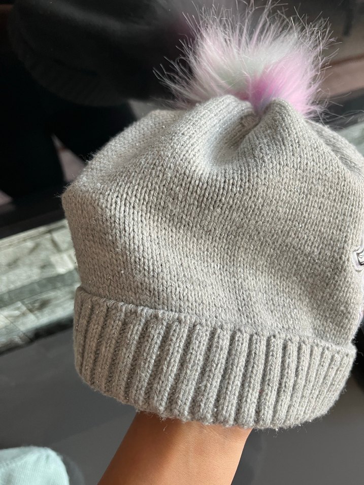 Gri İşlemeli Ponponlu Örgü Çocuk Bere - Görsel 3