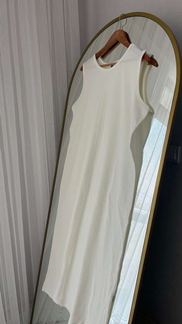 Kadın Beyaz Kolsuz Astar  Elbise - Görsel 3