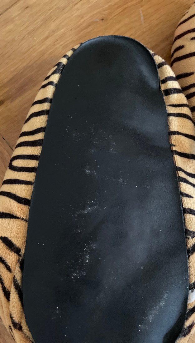 Twigy Peluş Ev Terliği — görsel 3/3
