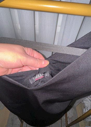 Siyah V Yakalı Gece Elbisesi - Görsel 3