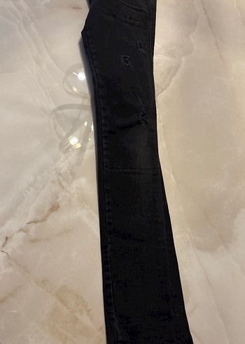 Siyah Yırtık Detaylı Midi Boy Kadın Jean - Görsel 6