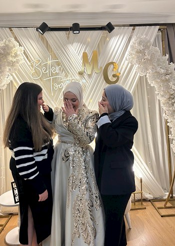 Altın Renkli Etnik Desenli Midi Abiye Elbise - Görsel 3