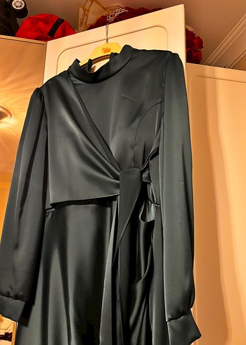 Yeşil Uzun Kollu Drapeli Uzun Elbise - Görsel 3