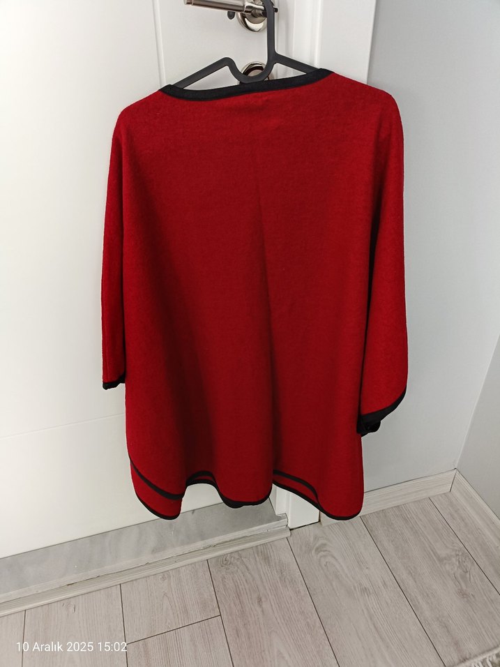 Kırmızı V Yaka keçe deri detayli panço - Görsel 2