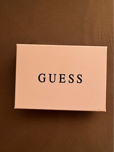 Beden ten rengi Renk Guess cüzdan