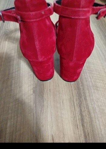 37 Beden kırmızı Renk Kırmızı Süet Tokalı Topuklu Kadın Ayakkabı