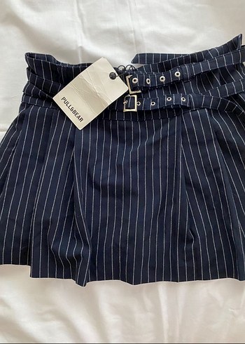 Çizgili Kemerli Mini Denim Etek