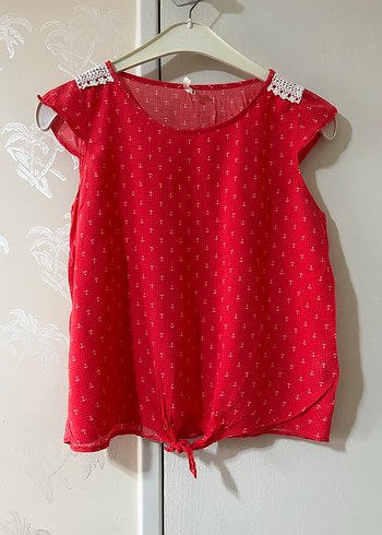 Dantel Detaylı Kolsuz Bluz - Görsel 2