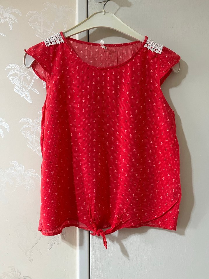 Dantel Detaylı Kolsuz Bluz - Görsel 2