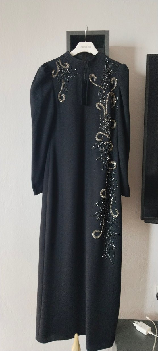 Gri Uzun Kollu Nakışlı Abiye Elbise - Görsel 2