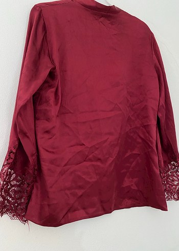 Bordo İşlemeli V Yaka Kadın Bluz - Görsel 2