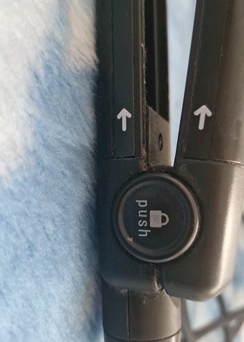 Siyah saç düzleştiçisi - Görsel 6