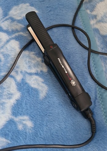 Siyah saç düzleştiçisi - Görsel 7