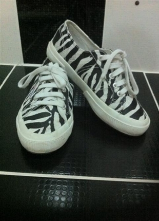 superga zebra deseni