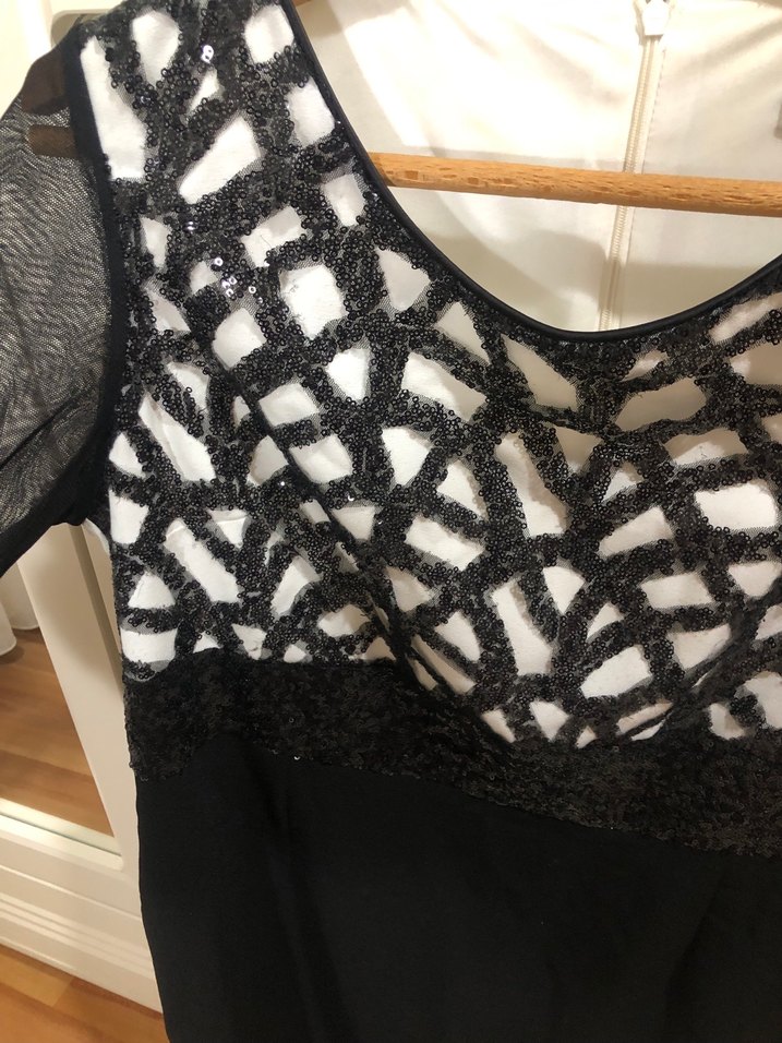 Dantel Detaylı Siyah Midi Abiye Elbise - Görsel 3