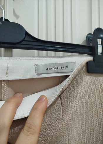 42 44 bedene kadar olur
Bej Rahat Kesim Kadın Kumaş Pantolon - Görsel 4