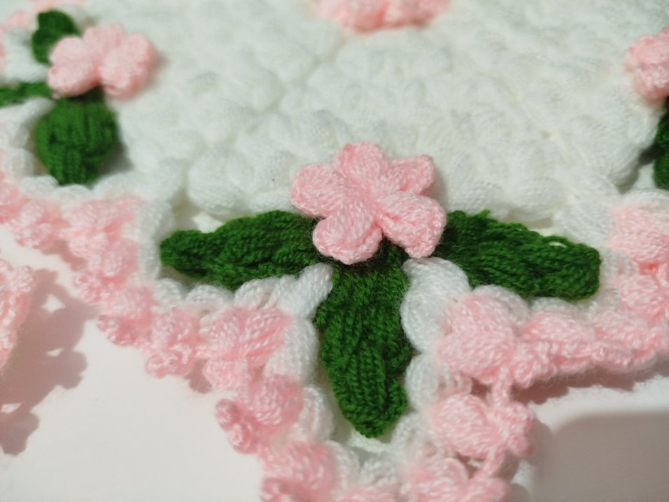 Pembe Çiçekli El Örgüsü Dekoratif İki Parça Set - Görsel 2