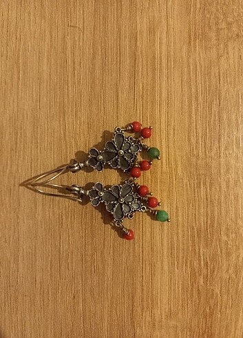 Diğer gümüş etnik küpe 