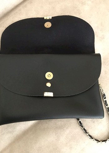 Zara Siyah Zincir Detaylı Deri Çanta - Görsel 2