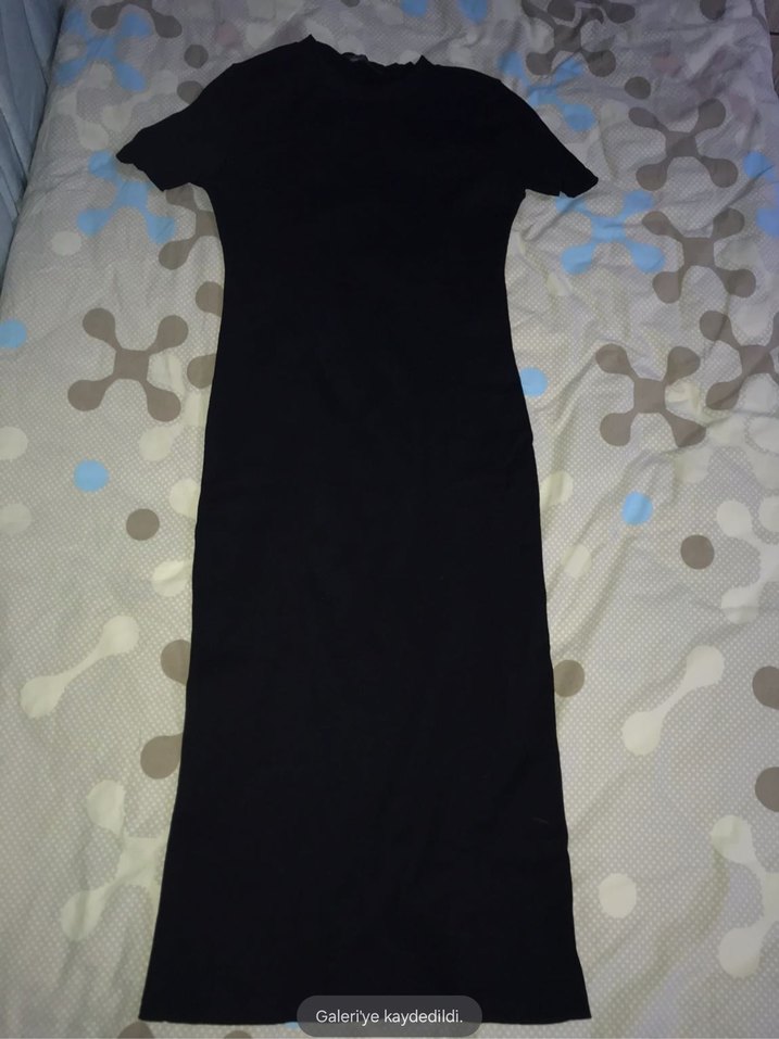 Siyah Kısa Kollu Midi Elbise - Görsel 3