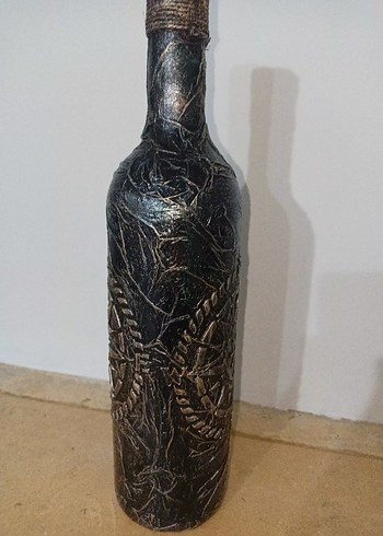 Siyah Kabartmalı Dekoratif Vazo - Görsel 3