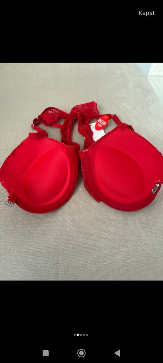 Kırmızı Sütyen - Görsel 2