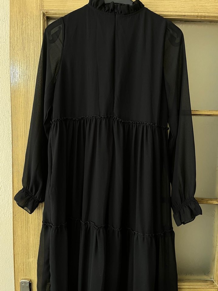 Siyah Uzun Kollu Fırfırlı Uzun Elbise - Görsel 2