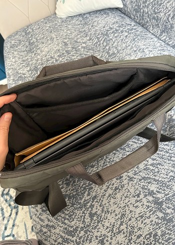 Laptop Çantası CASELOGİC - Görsel 8