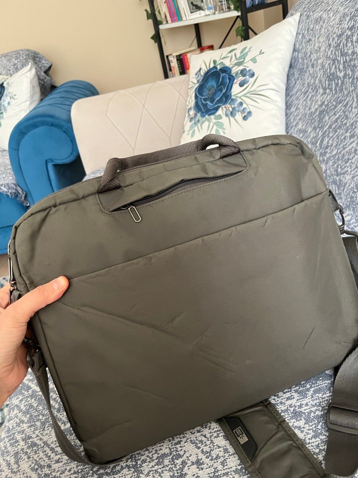 Laptop Çantası CASELOGİC - Görsel 4