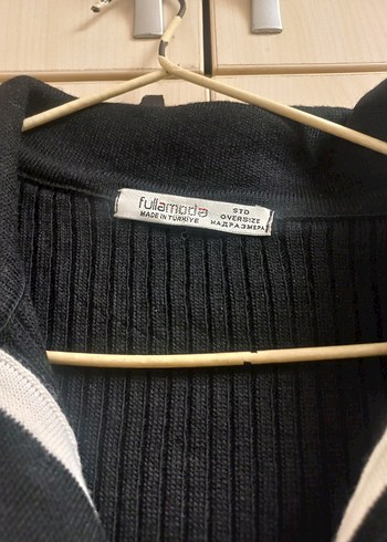 Düğmeli Siyah Uzun Triko Elbise - Görsel 3