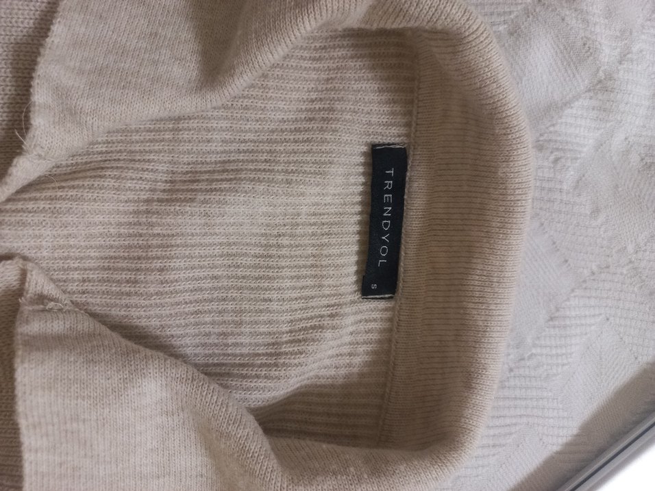 Düğmeli Bej Kadın  Kazak - Görsel 2