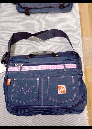 Laptop ve evrak çantası - Görsel 4