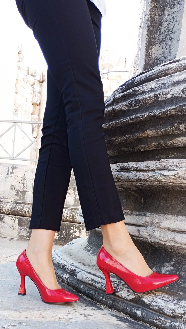 Parlak Kırmızı Rugan Stiletto Topuklu Kadın Ayakkabı - Görsel 5