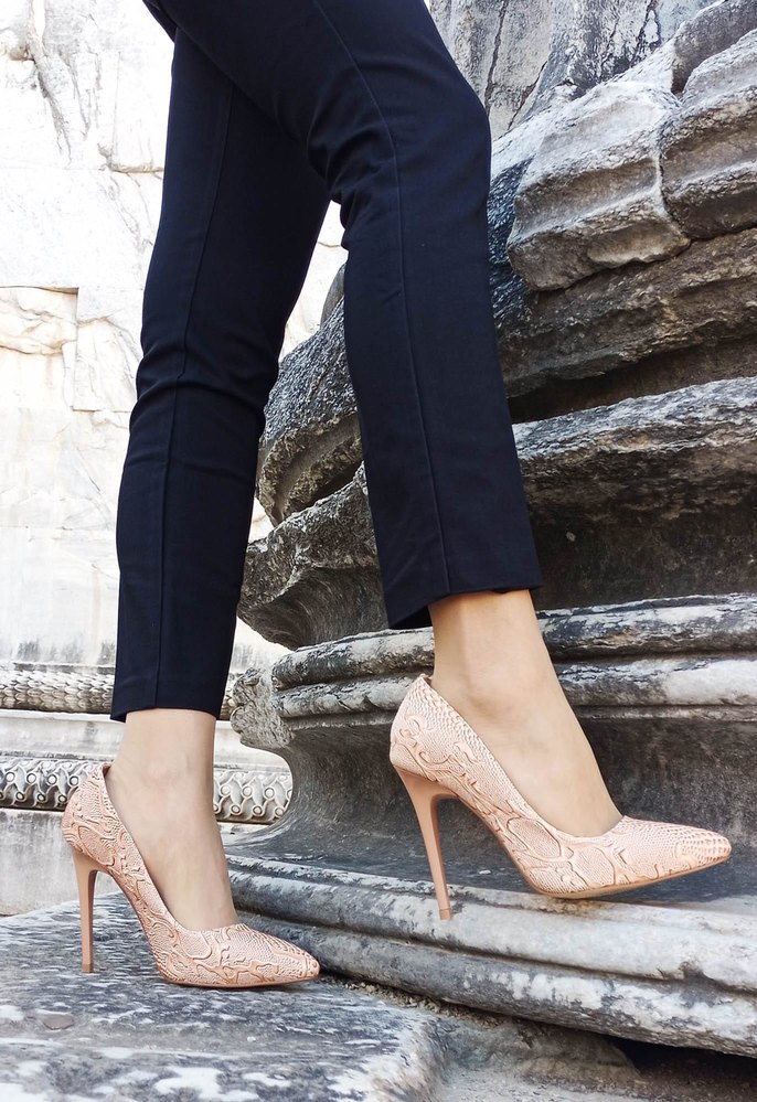 Pembe Parlak Yılan Desenli Dantelli Stiletto - Görsel 5