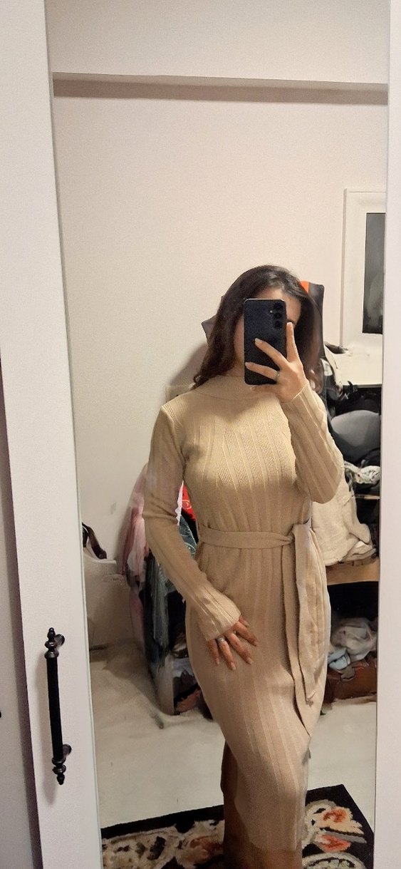 Bej Yüksek Yakalı Kemerli Triko Elbise - Görsel 2