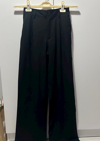 Siyah Kadın Midi Kumaş Pantolon
