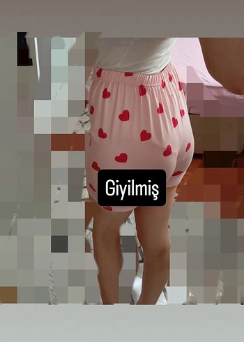 Pembe Kalp Desenli Mini Rahat Pijama Şortu