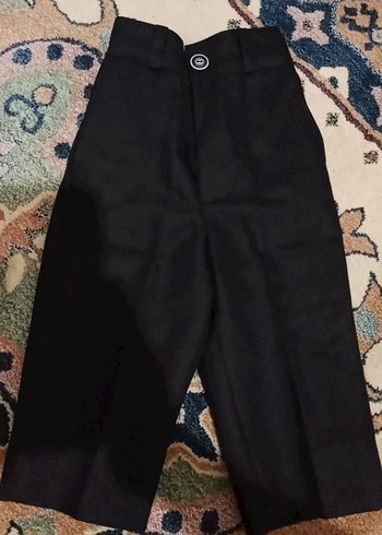 Çocuklar için Beyaz Gömlek ve kumaş pantolon Siyah Yelek Takım - Görsel 8