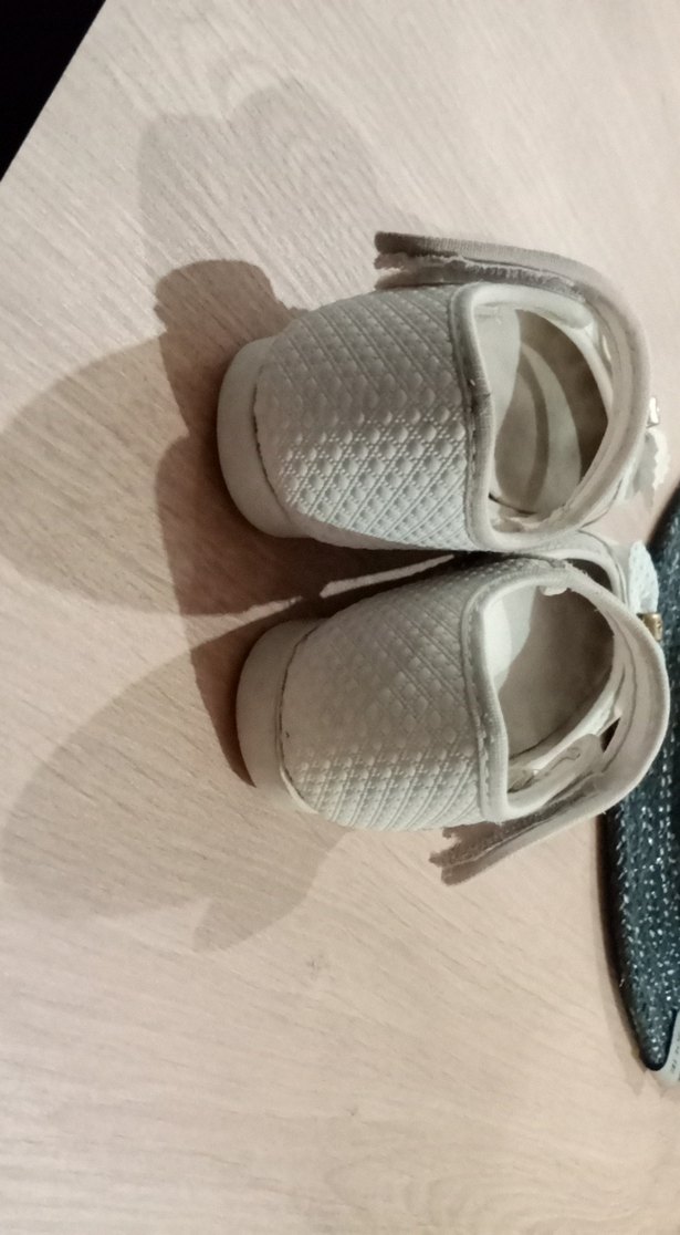 Kızlar için Beyaz Fiyonk Detaylı Babet - Görsel 4